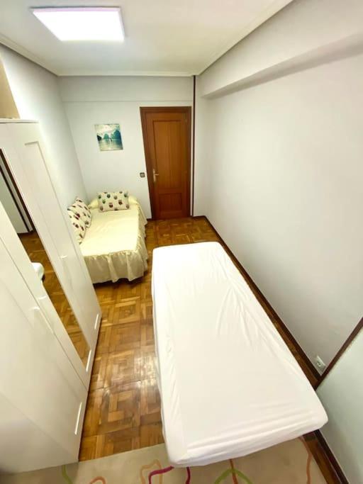 Completo Piso En Santander A 5 Minutos Del Centro Apartment Exterior photo